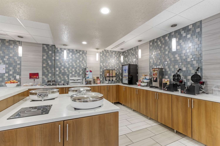 Best Western Plus Executive Residency Waterloo & Cedar Falls photo 40