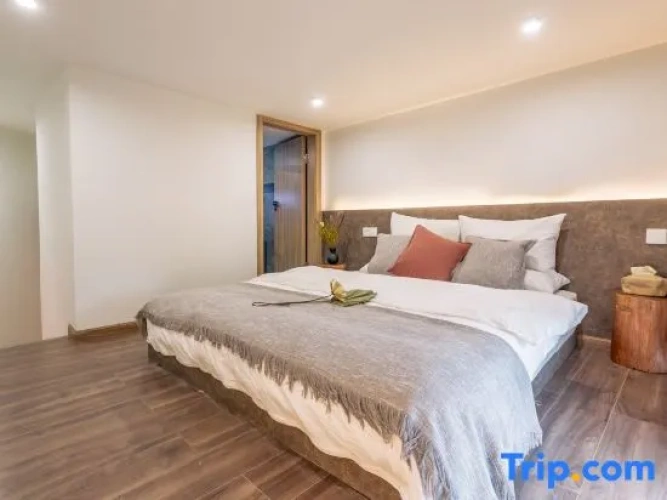 Quadruple Duplex Suite