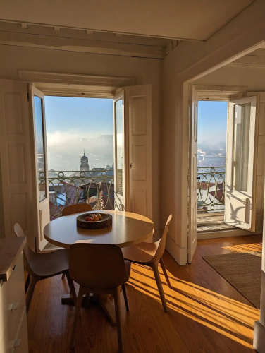 B28 Apartments