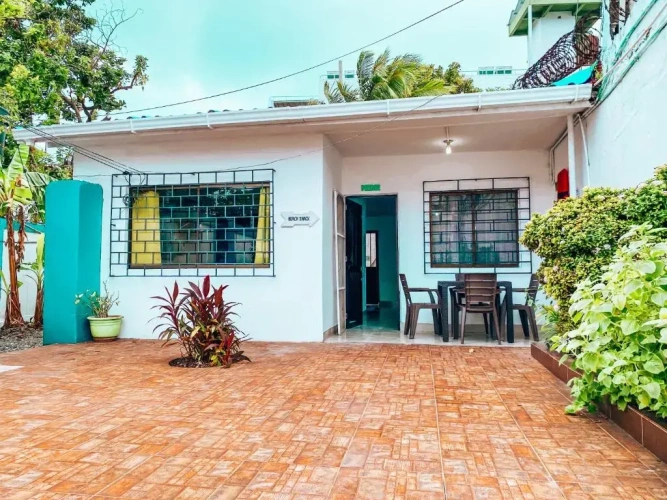 2 Bedrooms Cottage