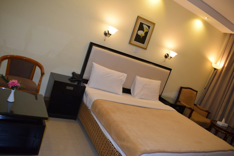 Palm Beach Hotel