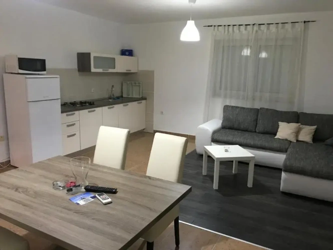 Apartment with sea view