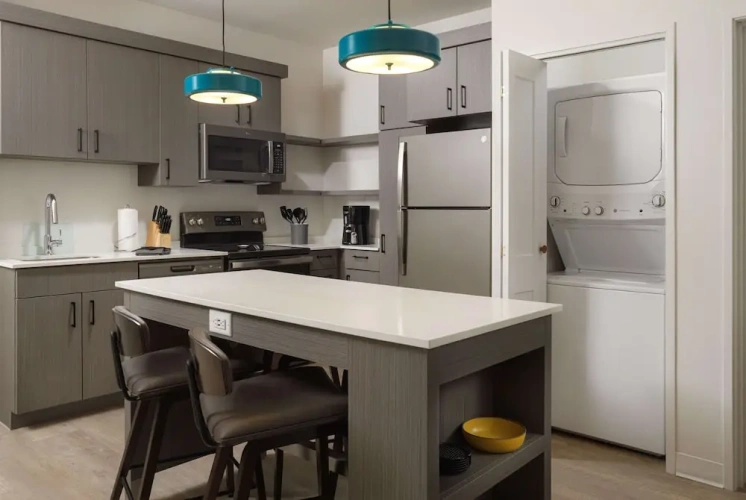 2 Bedrooms Suite with balcony