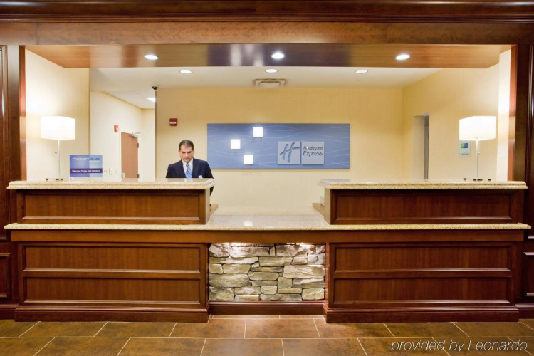 Holiday Inn Express Hotel & Suites Wilmington-Newark photo 36