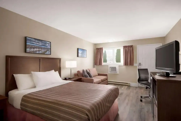 Travelodge Salmon Arm BC
