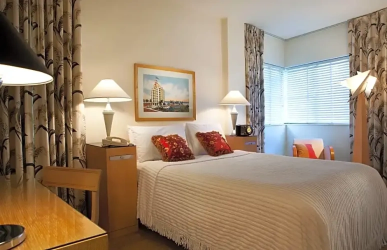 Superior room with view