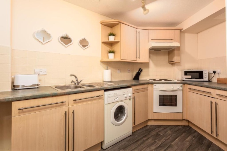 2 Bedrooms Apartment