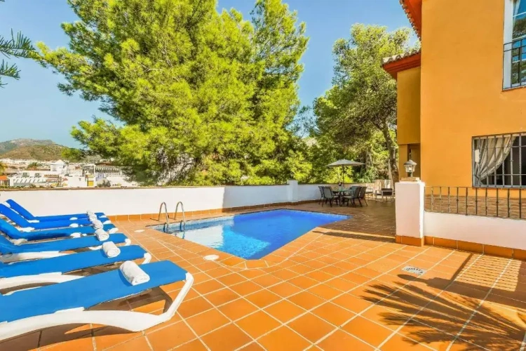 3 Bedrooms Villa