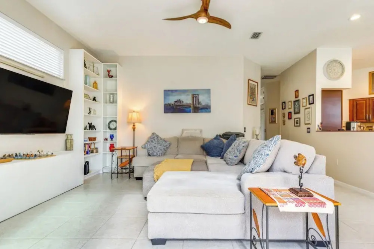 Private Pool & Golf Course Views: Pet-friendly Gem