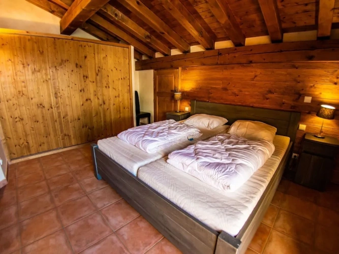 5 Bedrooms Chalet