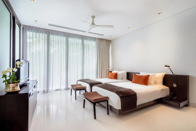 Duplexes and Penthouses at Twinpalms Phuket