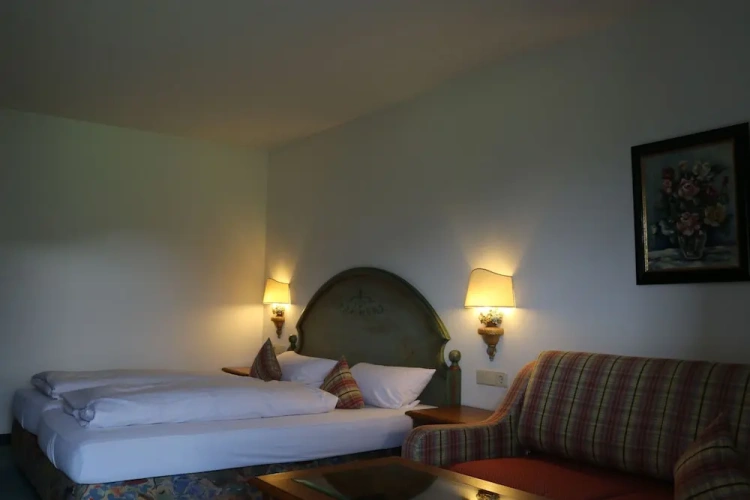 Deluxe Suite with balcony