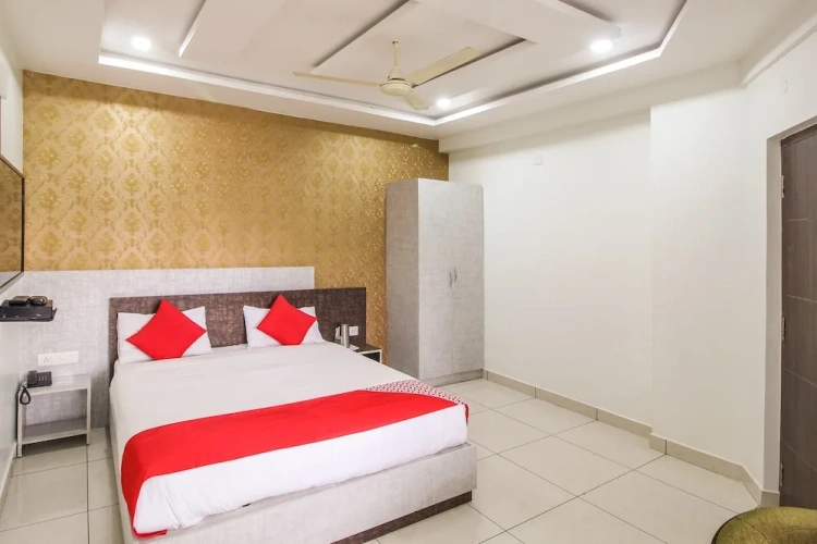 Standard Twin room