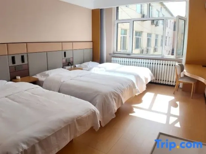 Economy Triple room