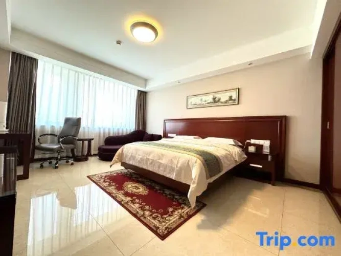 Deluxe Suite