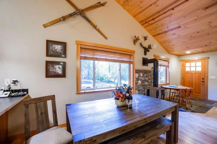 65GS - Hot Tub - Wi-Fi - Pets Ok - BBQ - Sleeps 10