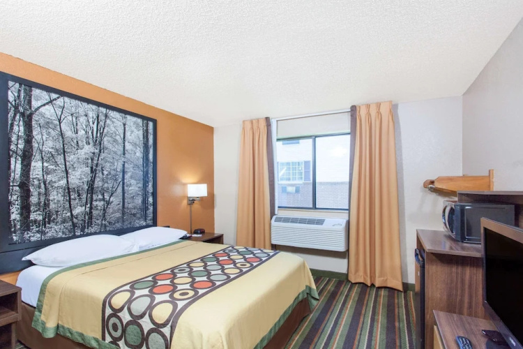Super 8 Norton VA