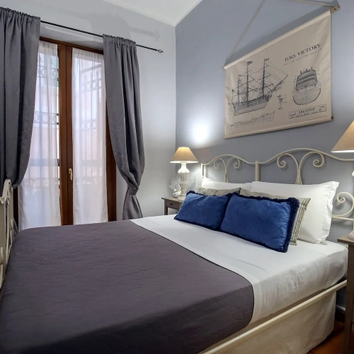 2 Bedrooms Deluxe Duplex room with balcony and with city view