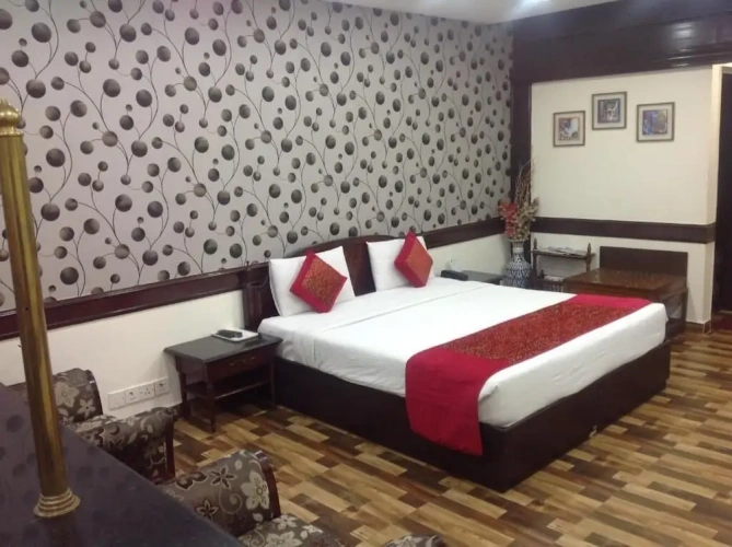 Royal room