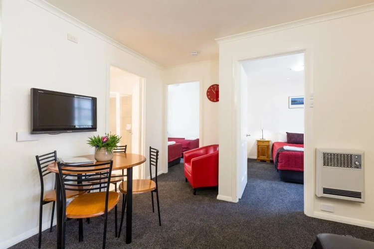 2 Bedrooms Economy Apartment