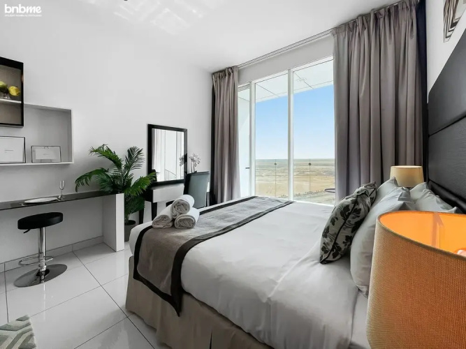 Elegant Studio Golf Course View Bnbmehomes