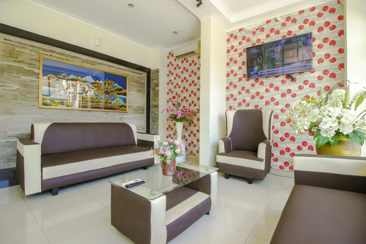 RedDoorz Plus @ Paal 2 Manado