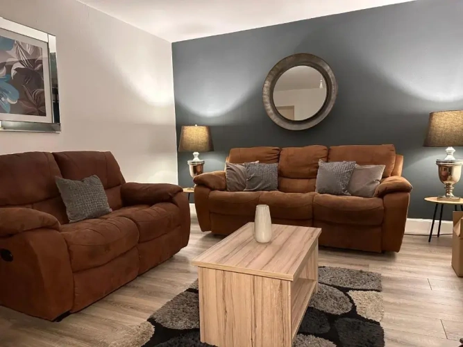 1 Bedroom Apartment