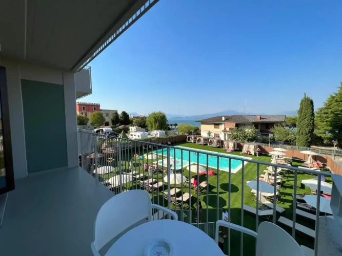 Deluxe Double room with lake view