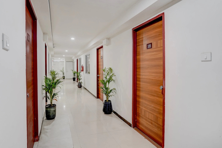 OYO 30255 Milan Party Hall