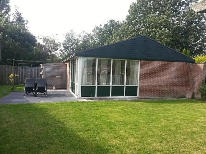 2 Bedrooms Cottage