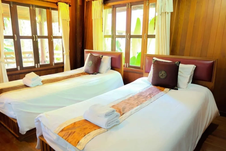 Standard Twin room with balcony and with garden view