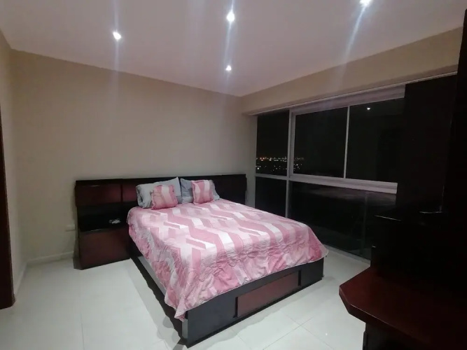 Luxury Suites Riverfront GYE