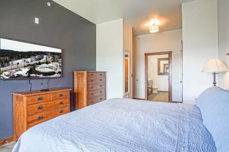Soaring Eagle #403: 2 Bedrooms, 2 Full Baths