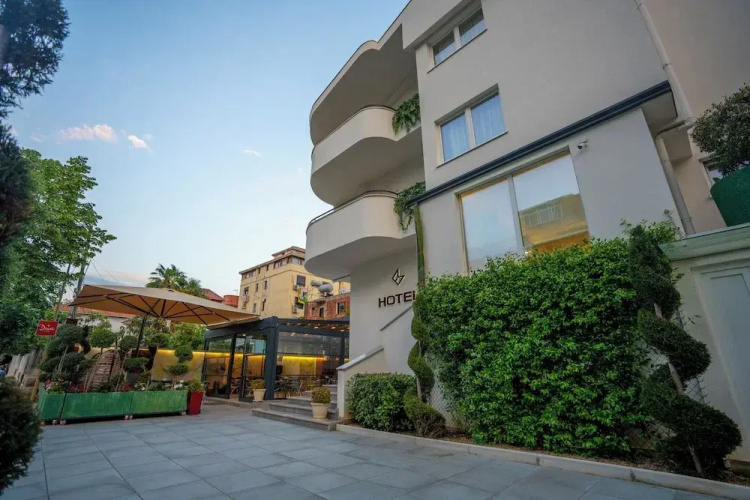FM Hotel 2