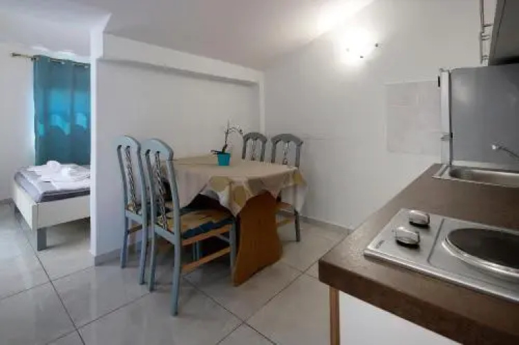 City Pool Apartments Novalja