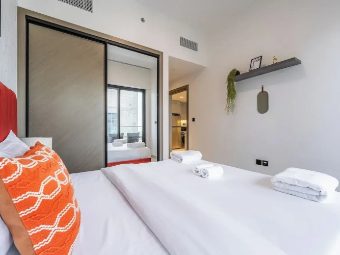 Jaw-Dropping Canal Views From This Stylish Condo