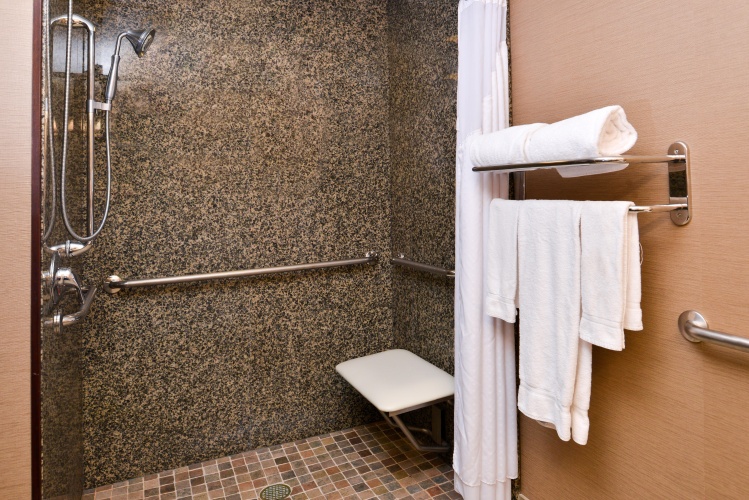 The Evergreen Hotel photo 9