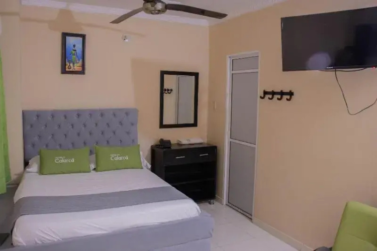 Hotel Calarca N2