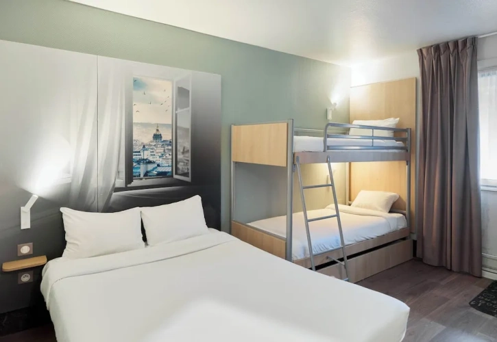 Quadruple room