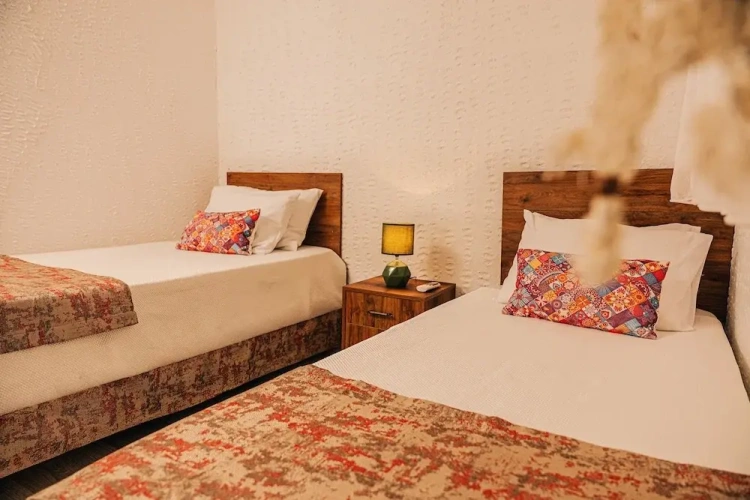 Economy room