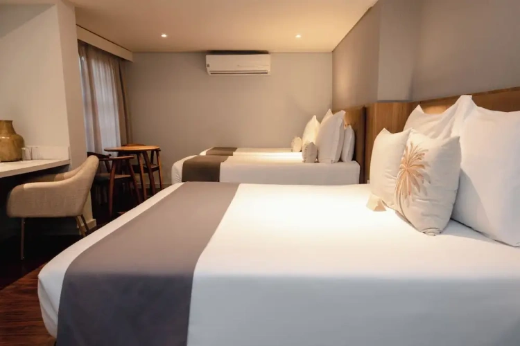 Superior Quadruple room