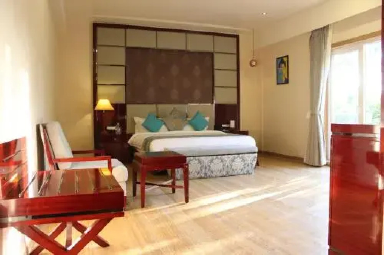 7 Seasons resort & Spa