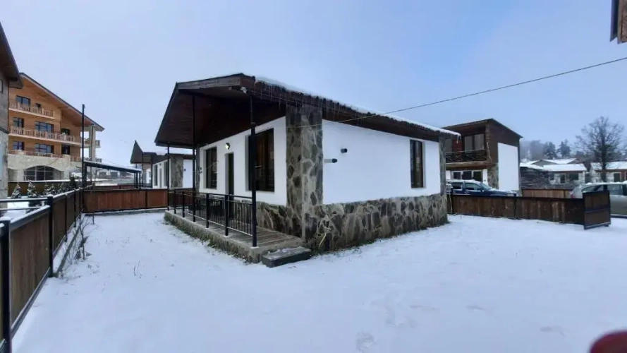 2 Bedrooms Cottage