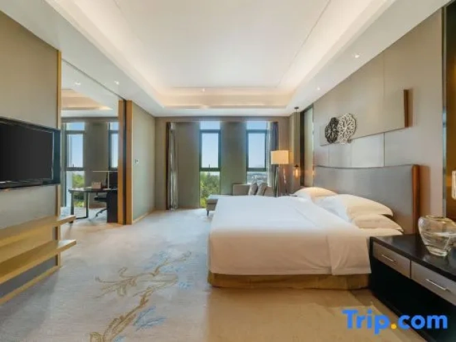 Deluxe Double Suite