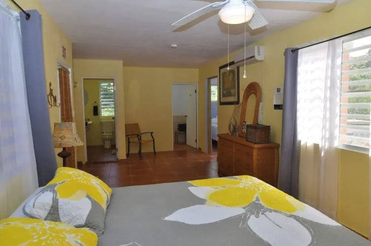 Isla Hermosa Guesthouse