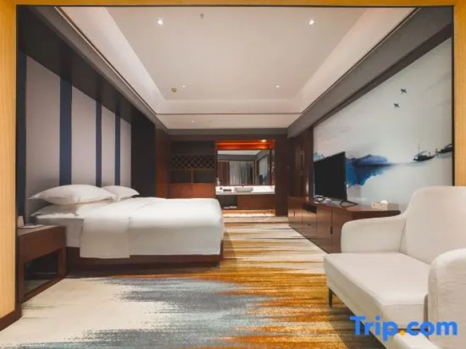 2 Bedrooms Grand Suite with river view
