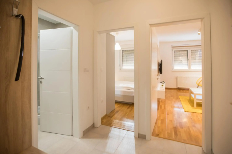Jelena Apartment II