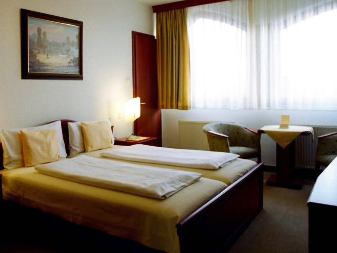 Sándor Hotel