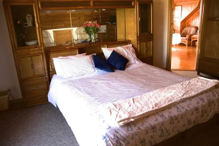 Westrow Lodge Bed & Breakfast