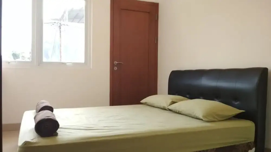 De Sutami Pasteur Villa by HouseinBandung